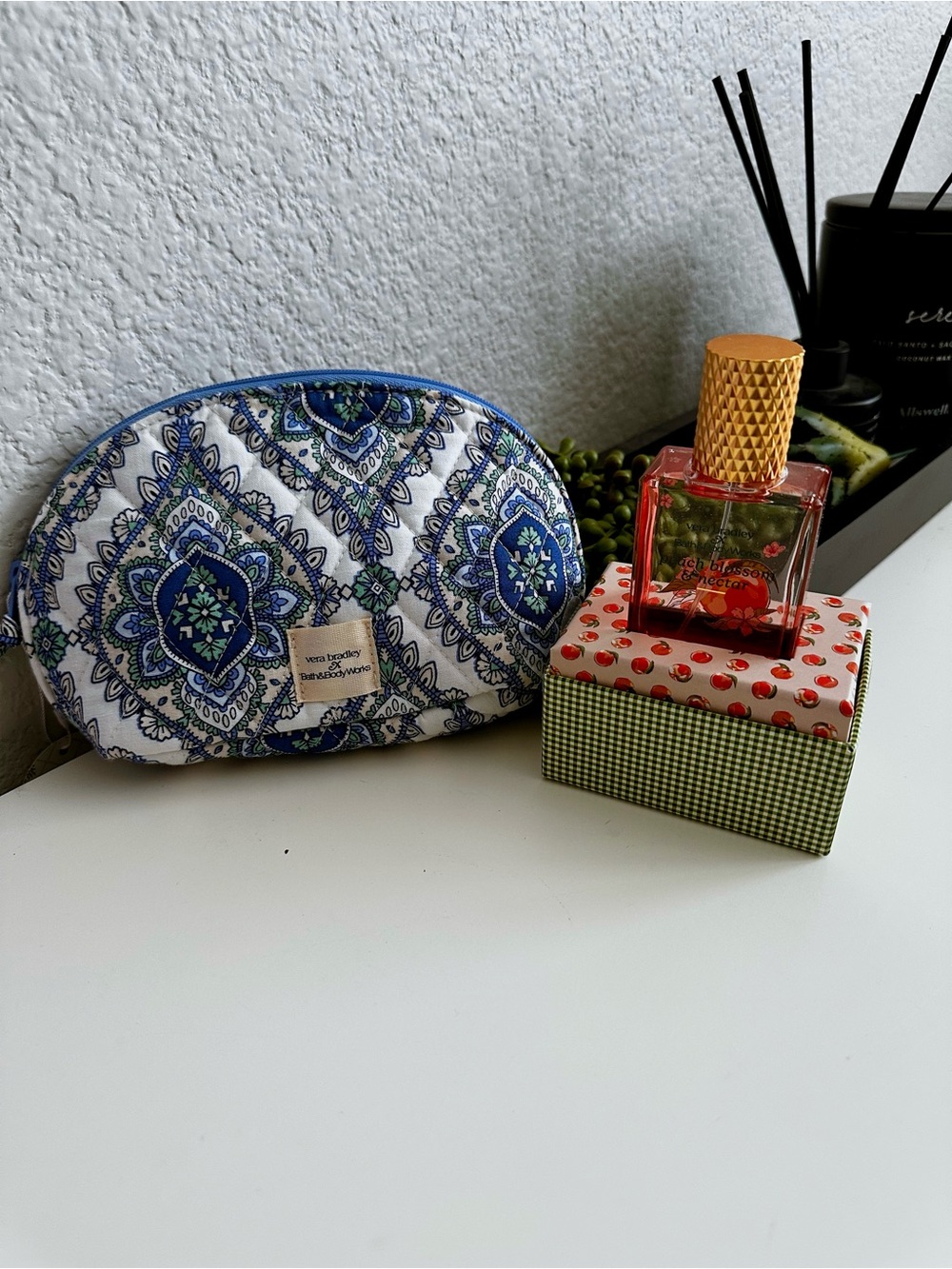 Vera Bradley x Bath and Body Blue Paisley Quilted Cosmetic Pouch